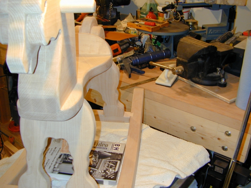 rockinghorse11.jpg 
800 x 600 JPEG-compressed image 
(349,975 bytes)