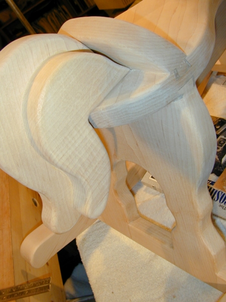 rockinghorse14.jpg 
450 x 600 JPEG-compressed image 
(186,202 bytes)
