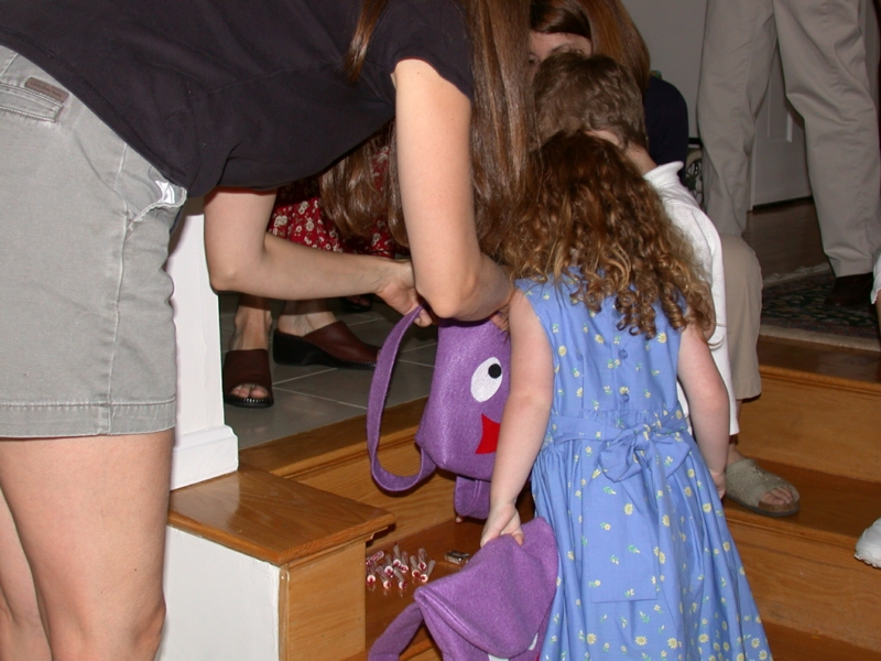 thirdbday12.jpg 
800 x 600 JPEG-compressed image 
(352,170 bytes)