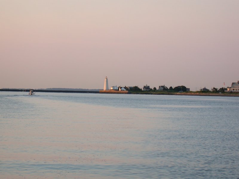 cruisesouth58.jpg 
800 x 600 compressed image 
(43,543 bytes)